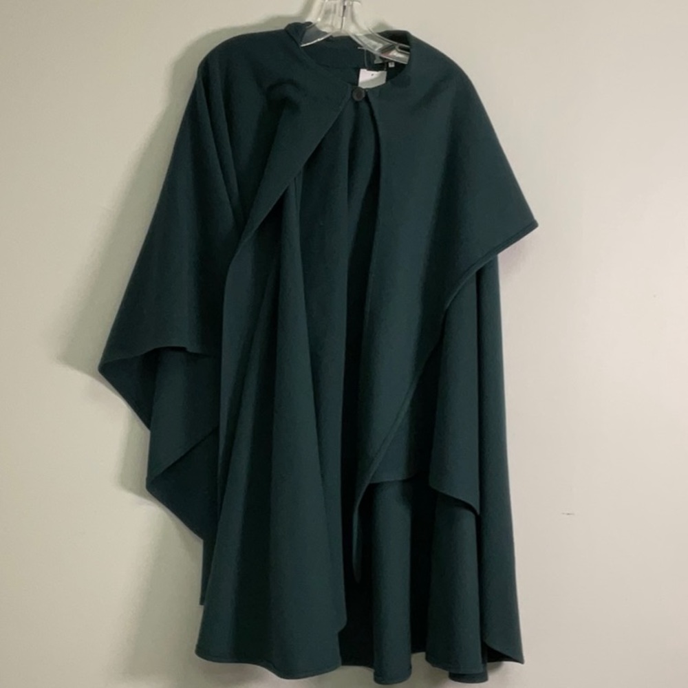 Jimmy Hourihan Molina hooded walking cape